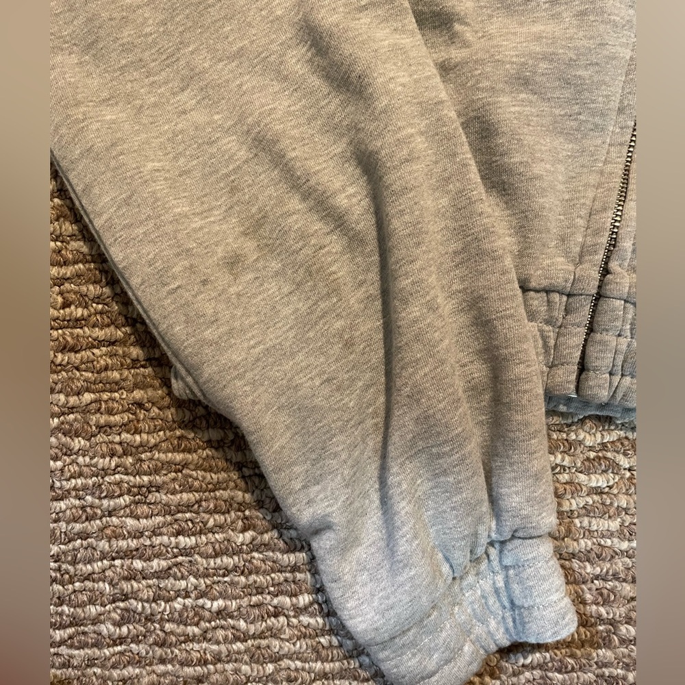 H&M Zip Up - Picture 4 of 5